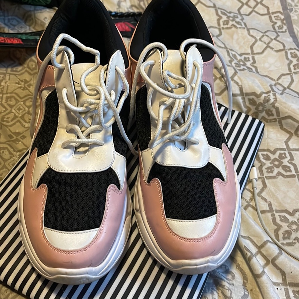 Women platform sneakers